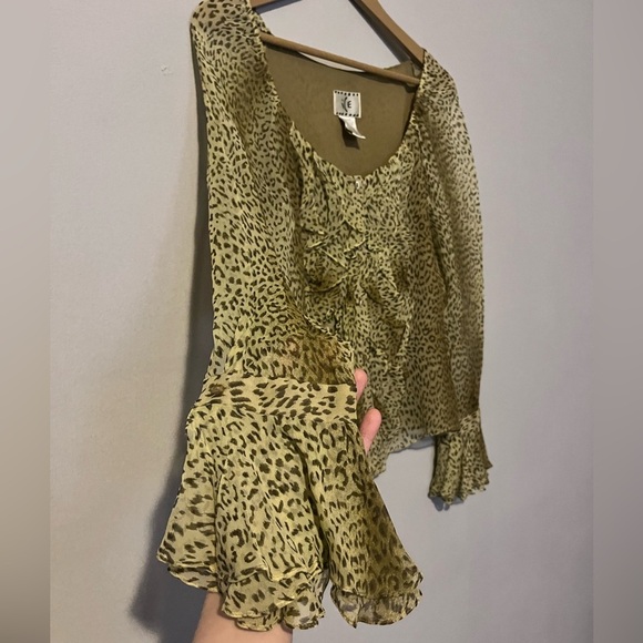 Vintage Y2k Cheetah Print Flowy Ruffle Silk Blouse - Women’s Medium - Picture 3 of 6